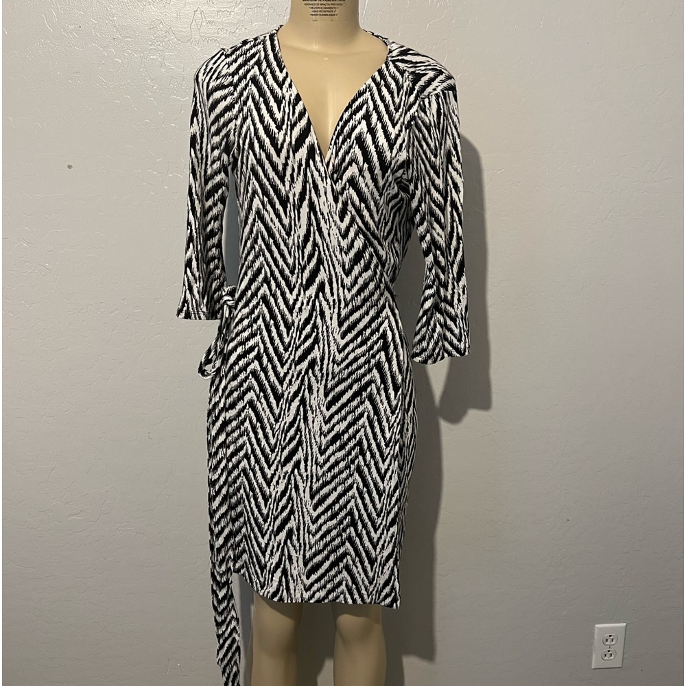 Express 3/4 Sleeve Wrap Dress Medium